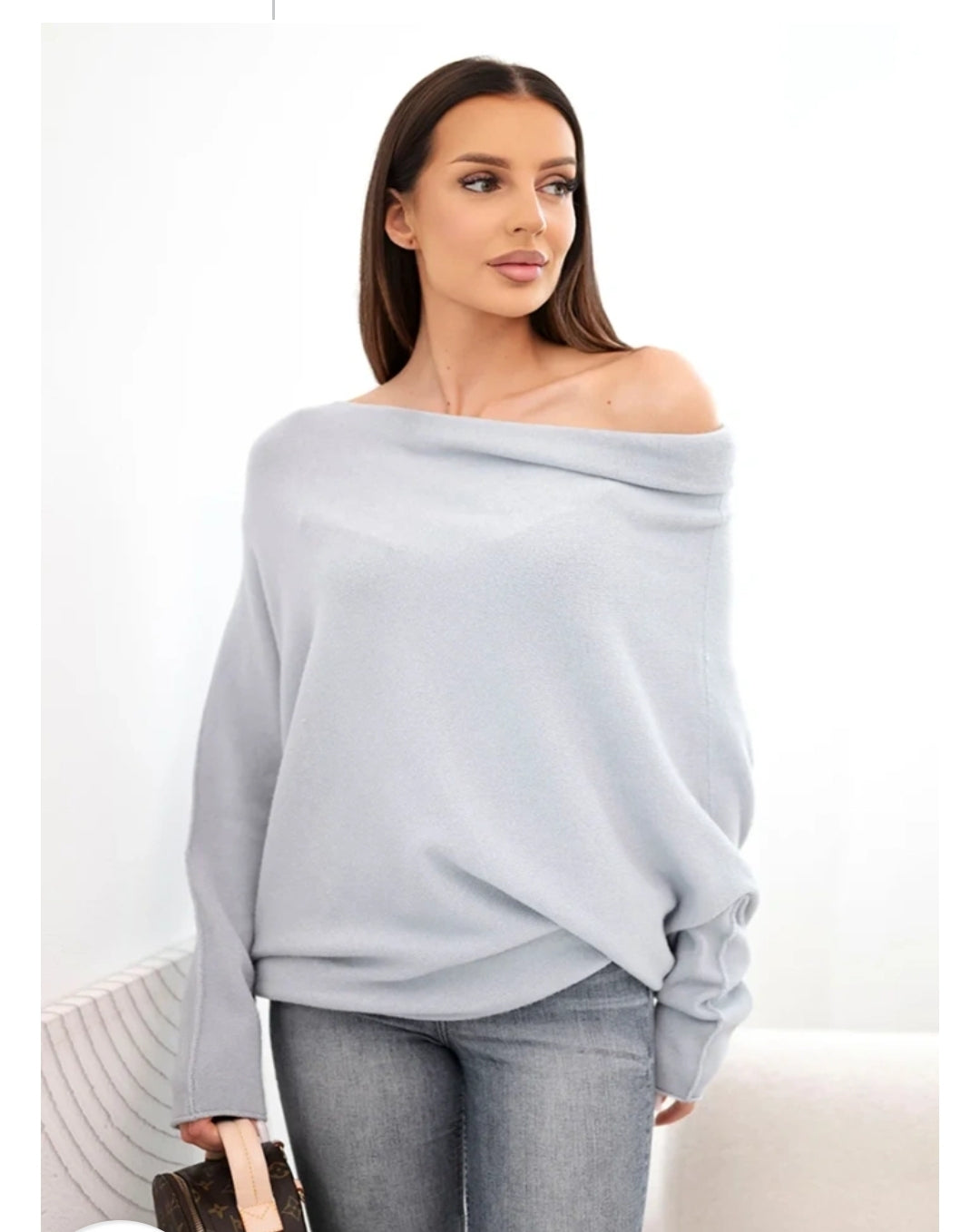 Sweter nietoperz