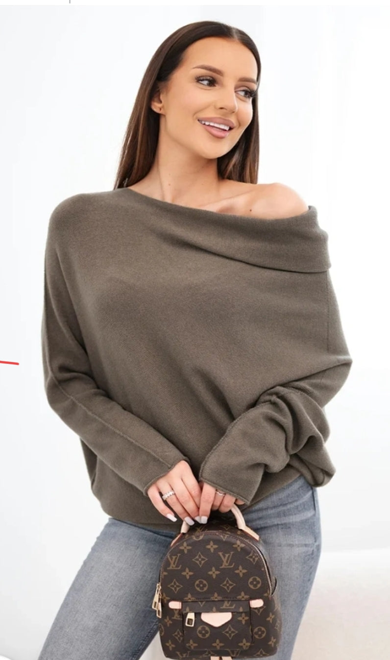 Sweter nietoperz